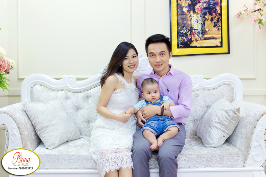 Dịch vụ chụp ảnh gia đình 3 người có con nhỏ tại Hà Nội